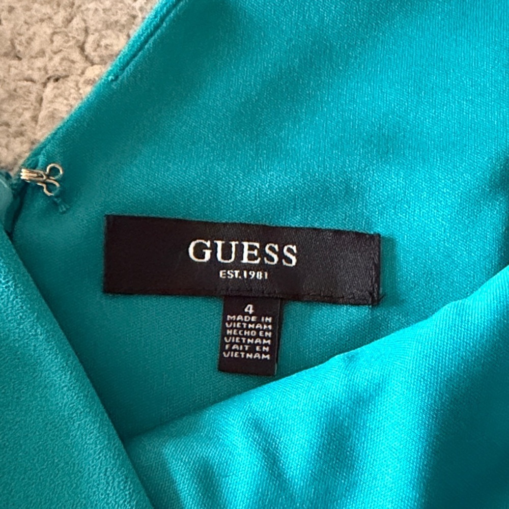 Guess Women's Turquoise Asymmetrical Dress Size 4 New - Picture 4 of 9